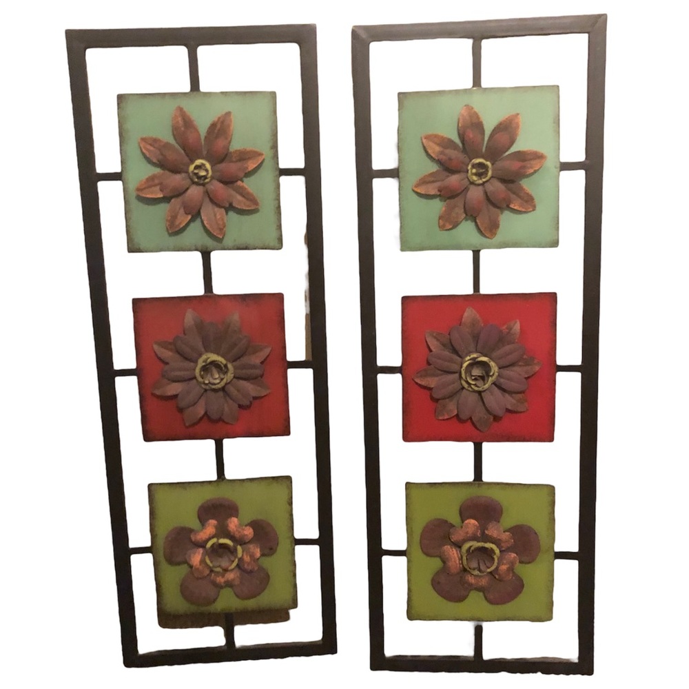 Two matching art pieces